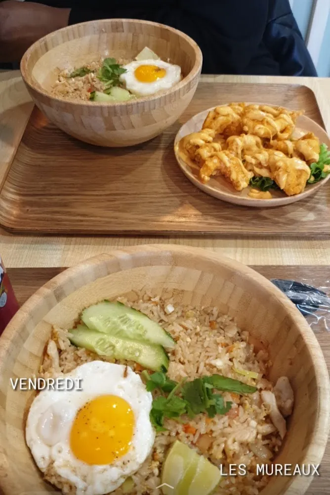 Riz Sauté Au Poulet Avec Oeuf